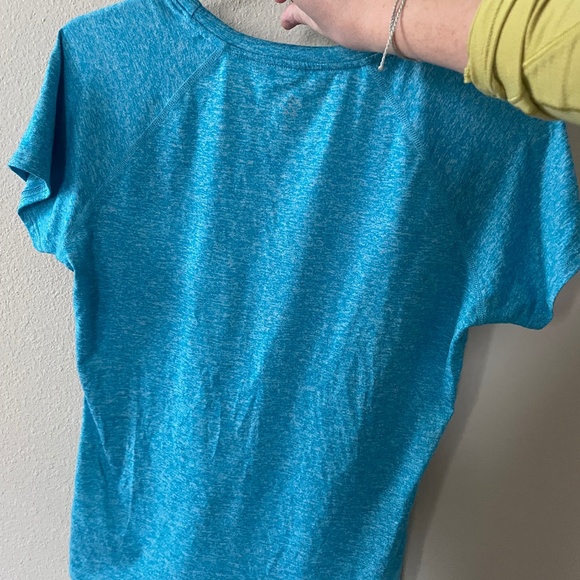 Rabbit running shirts - Picture 11 of 11